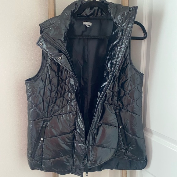 NWOT - T by Talbots - HIGH SHINE HIGH-LOW HEM QUILTED PUFFER VEST - Size Large - Picture 6 of 10